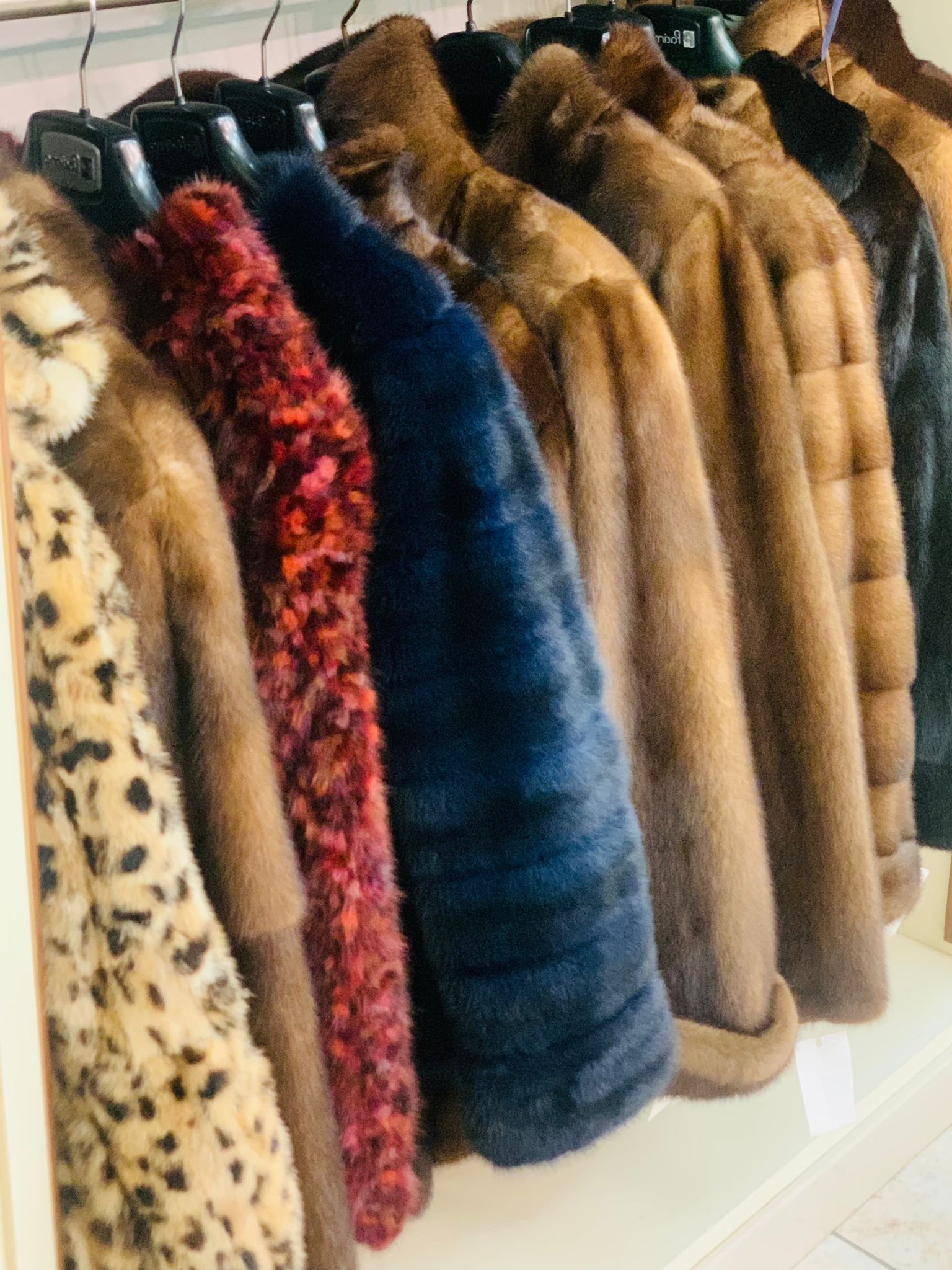 Selezione di pellicce di Movrmaski